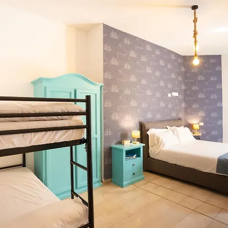 Starting Point 3* Naples